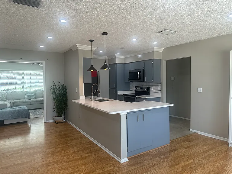 5102 36th Avenue Dr W — Photo 12
