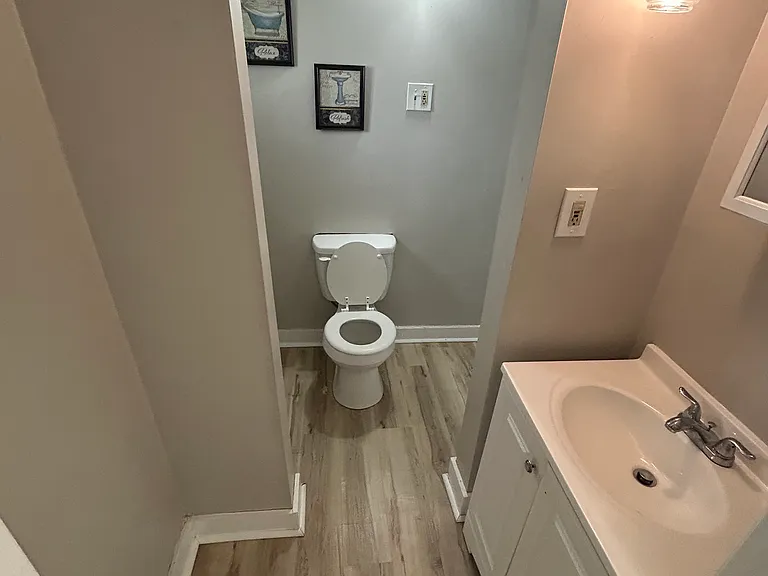2349 Elyria Ave #2 — Photo 5