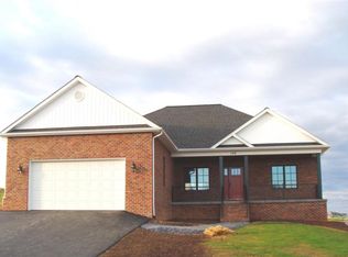 134 Rhodes Hill Dr, Dayton, VA 22821