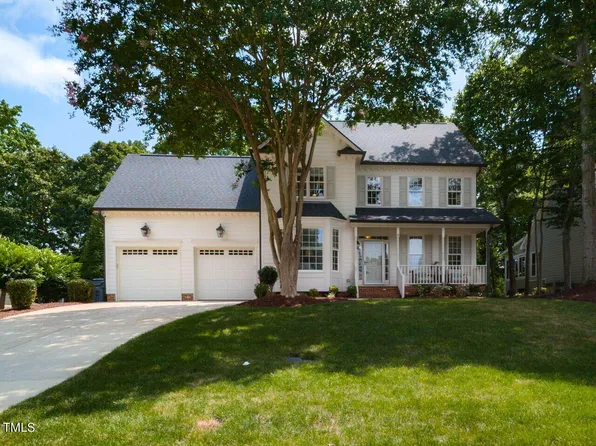 304 Elam St, Holly Springs, NC 27540