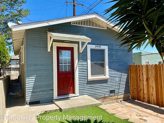 3rd image of 3939 Georgia St