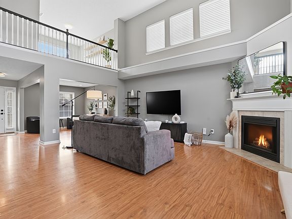 4th image of 3468 Modesto Ln