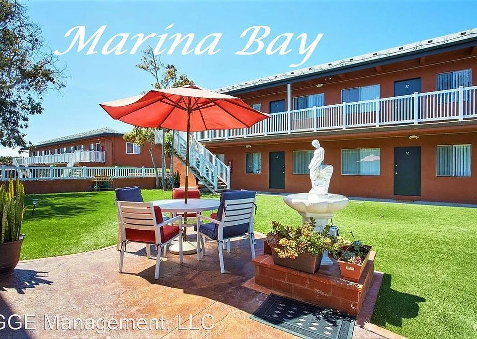 Marina Bay Club Apartments
