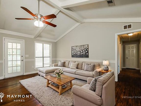 5th image of 128 Dogwood Cir