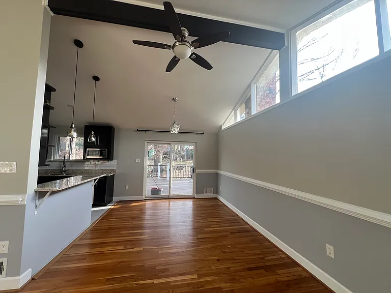 10123 Eastlake Dr — Photo 5