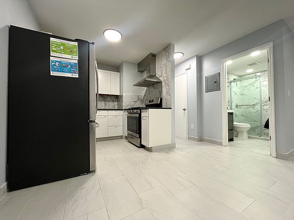 4th image of 156 Central Ave Floor 2