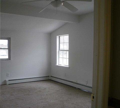 4th image of 283 Iroquois St