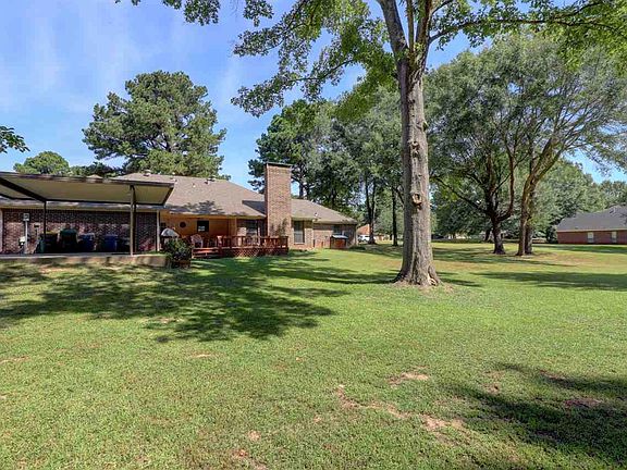 4th image of 115 Crumpton Dr