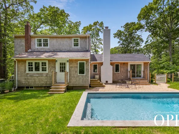 57 New Jersey Ave, Bellport Village, NY 11713