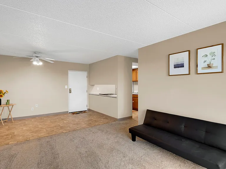 Oakwood Apartments — Photo 21