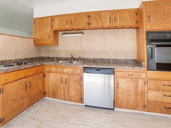 2nd image of 2036 E Lincoln Ln