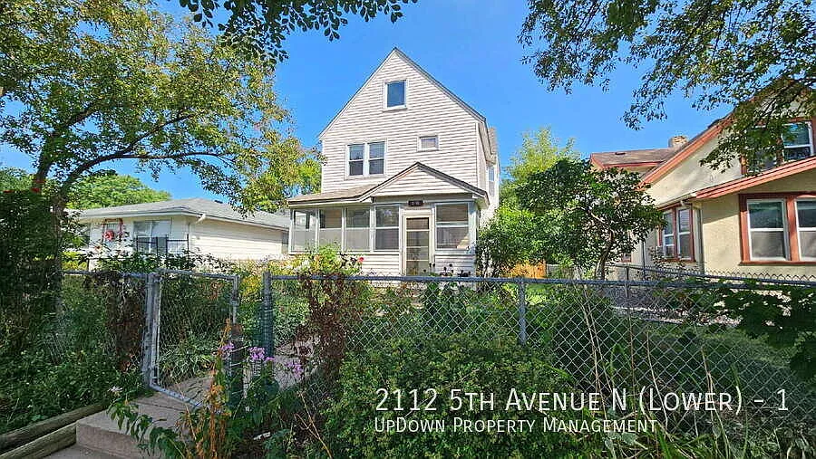 2112 5th Ave N #1