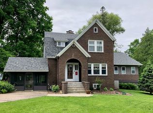 1312 33rd Ave, Moline, IL 61265