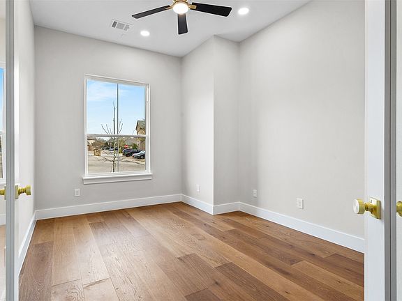 4th image of 7133 Stone Villa Cir