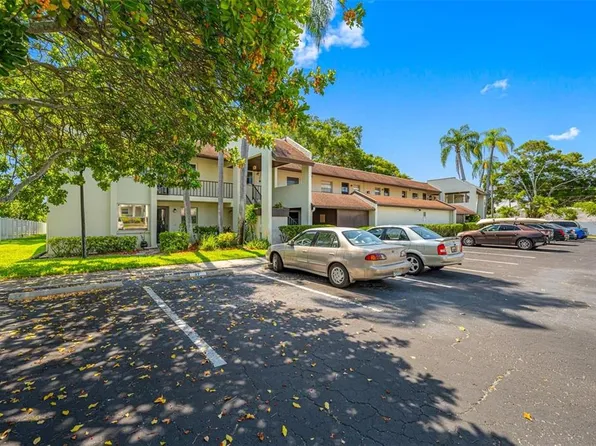 1100 E Bay Dr APT 82, Largo, FL 33770