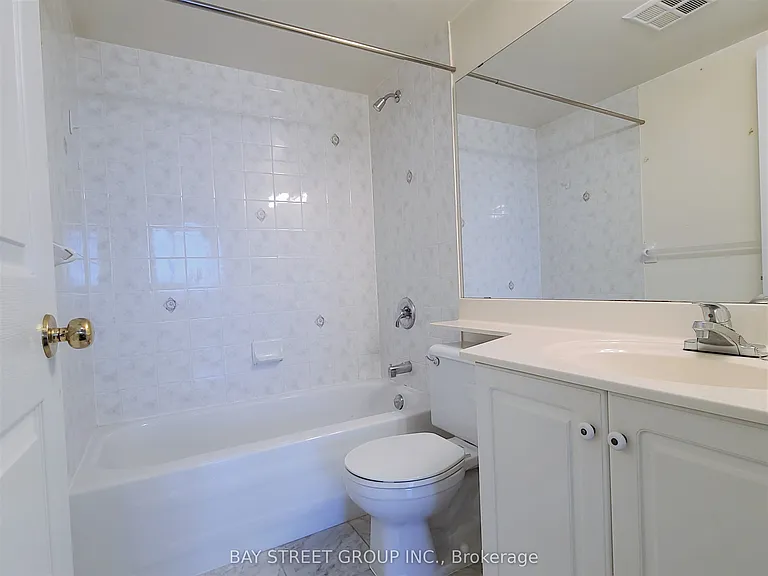 23 Lorraine Dr #1108 — Photo 7