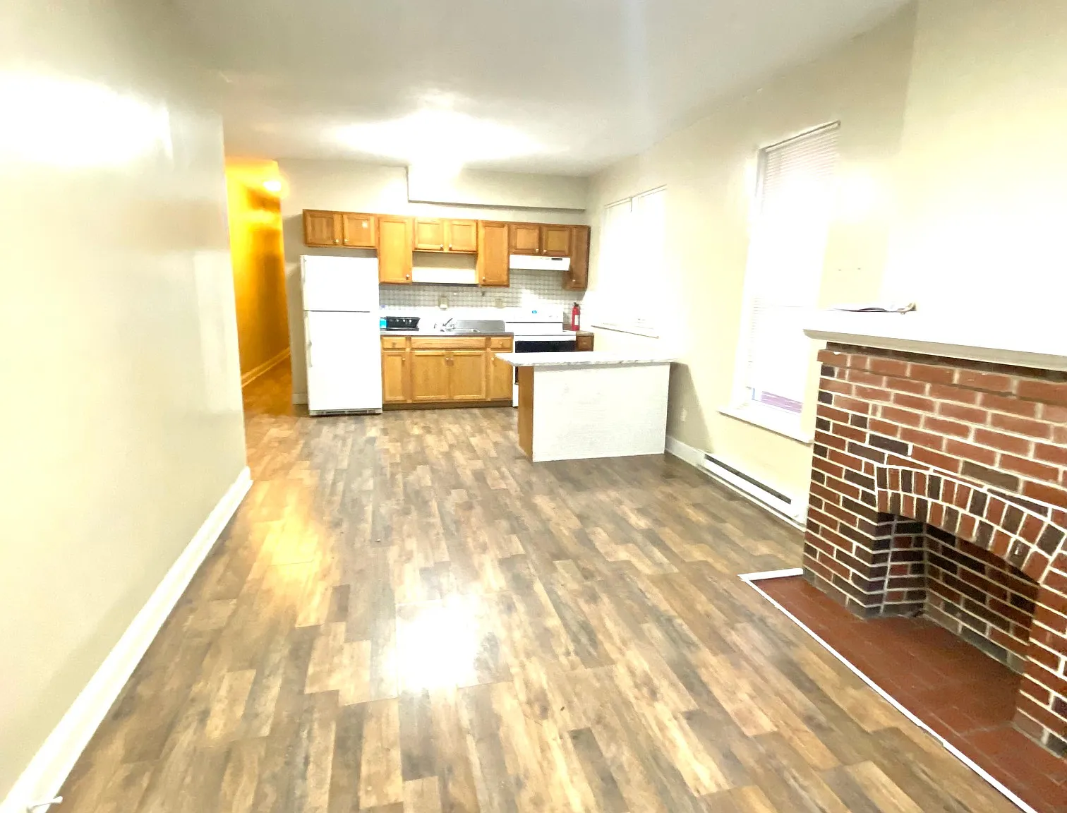 2 bed, 1100 sqft, $1,500 — Photo 4