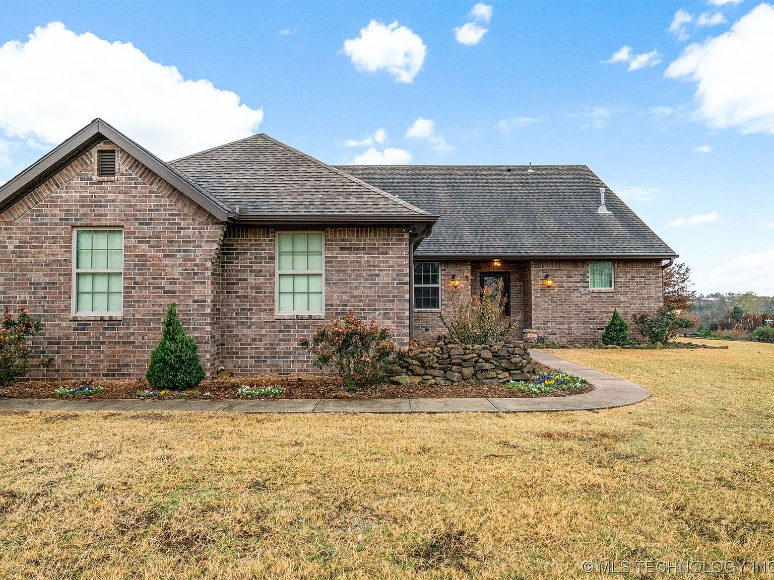 804 W Main St, Beggs, OK 74421 MLS 2341048 Zillow