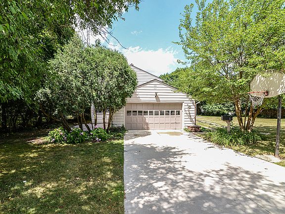 4th image of 1 Heatheridge Ave