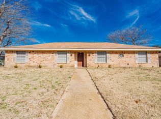 1410 Austrian Rd, Grand Prairie, TX 75050