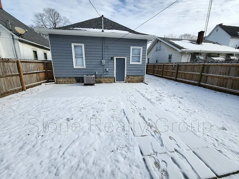 1417 S 19th St — Photo 13