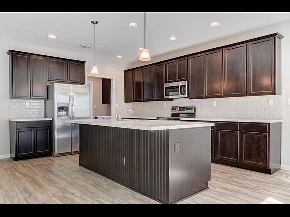 3rd image of 2075 Wooded Mountain Ln