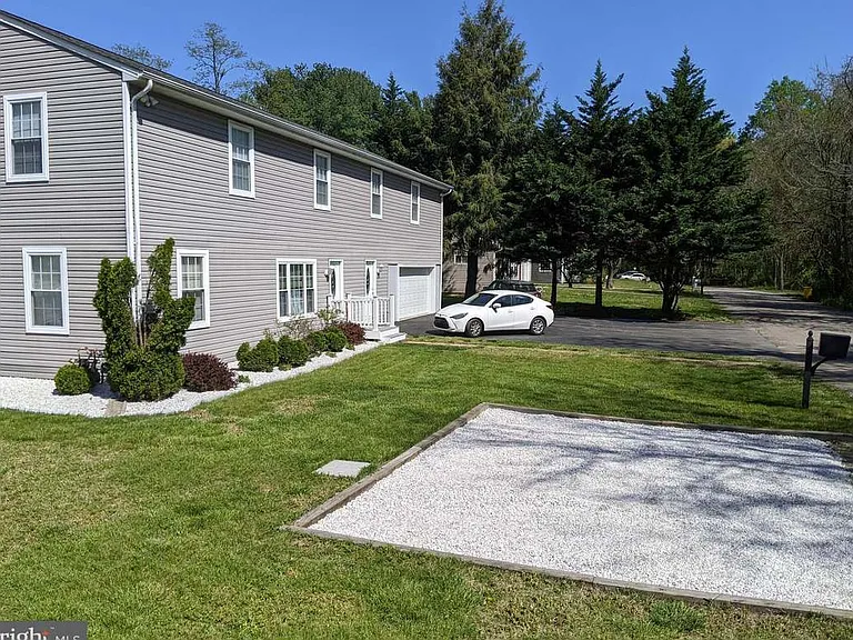 1 Carnene Rd #C — Photo 1