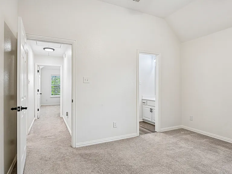 837 Moss Cliff Cir — Photo 17