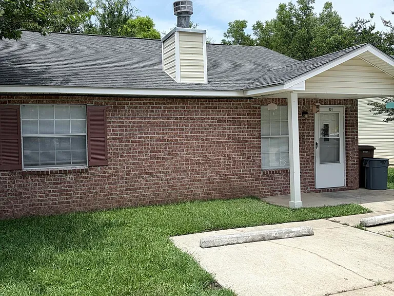 19025 Pineville Rd #124 — Photo 1