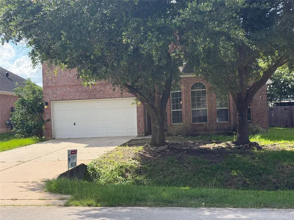 9210 Hidden Lake Cir E, Magnolia, TX 77354