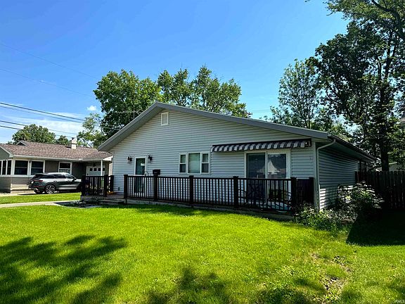 2nd image of 2529 Lafayette Dr