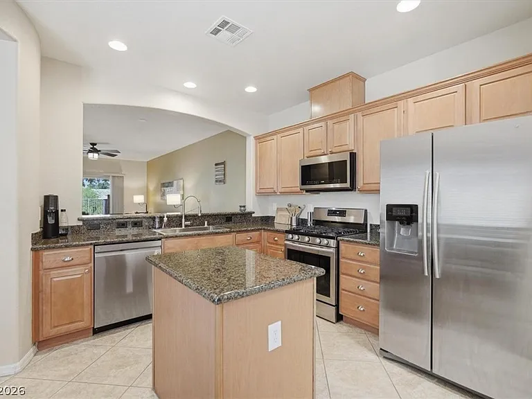 8709 Echo Grande Dr — Photo 6