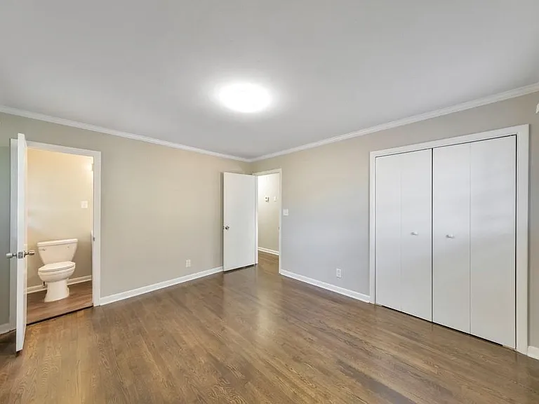 909 Rosedale Dr — Photo 18