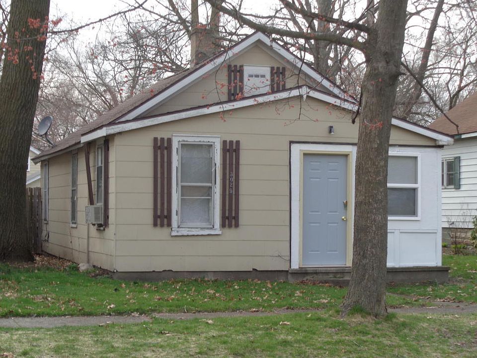 1st image of 3029 Hoyt St