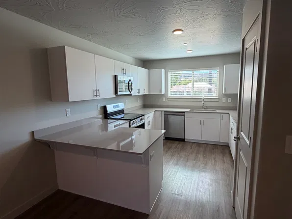 1167 E Telegraph St, Washington, UT