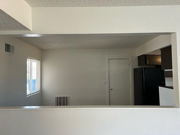 4th image of 3464 Florrie Ave