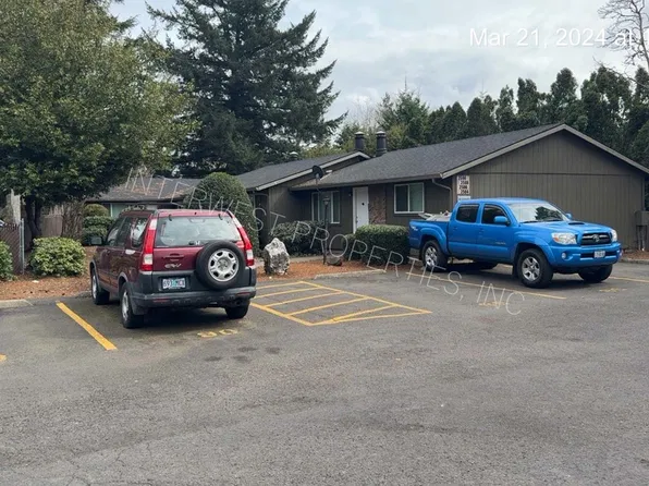 2562 SE 167th Ave, Portland, OR 97236