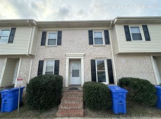 411 Kirkcaldy Ct, Fayetteville, NC 28314
