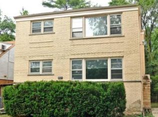 8827 Forestview Rd, Evanston, IL 60203