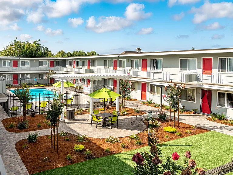 Bon Aire Apartments — Photo 90