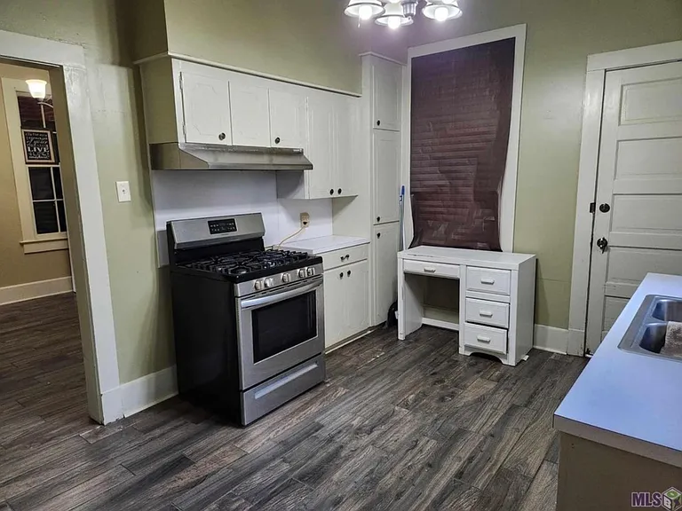 58255 Labauve Ave — Photo 8