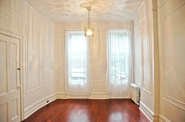 Rented by In Haus LLC | media 10