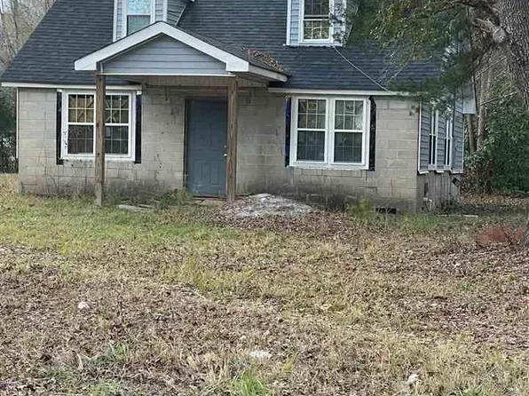 307 Charles Ave, Kingstree, SC 29556
