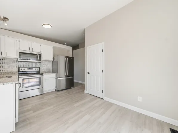 694 Tobermory Ct, Wentzville, MO 63385