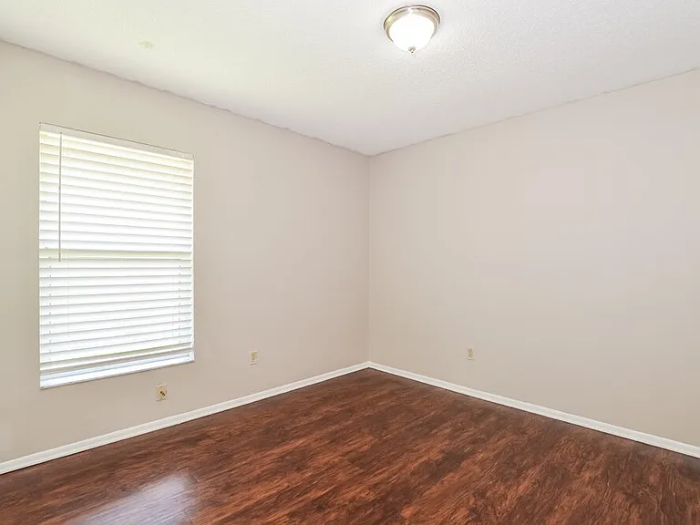 1176 Countrywind Dr — Photo 11