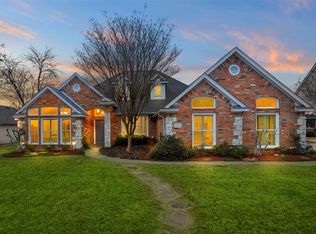 669 Brookhaven Ct, Waxahachie, TX 75165
