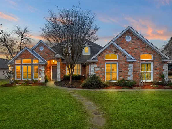 669 Brookhaven Ct, Waxahachie, TX 75165