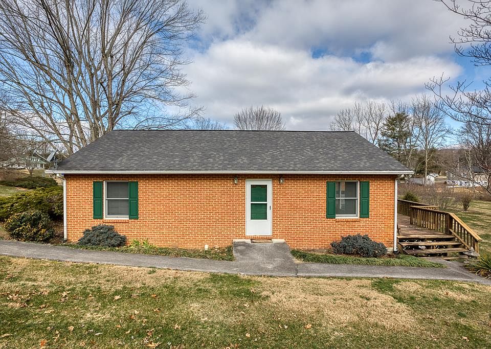 1st image of 12227 College Dr