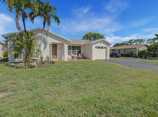 7116 Pine Bluff Dr, Lake Worth, FL 33467