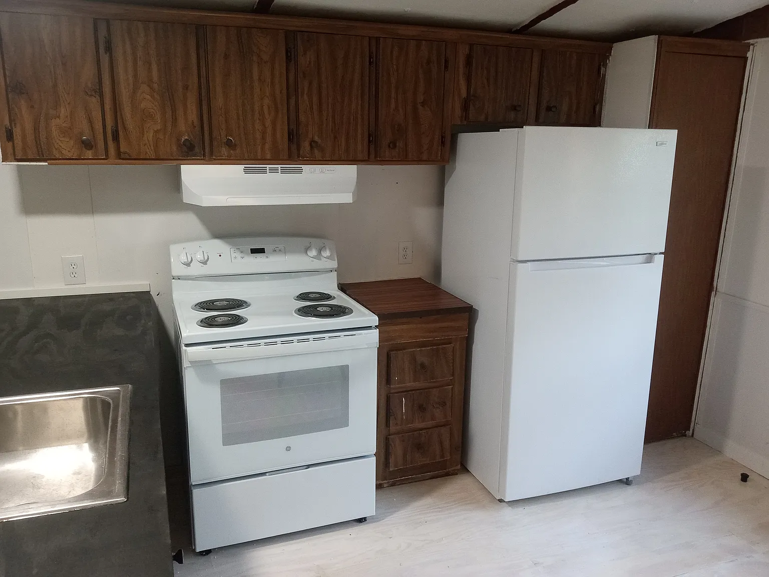 2 bed, 720 sqft, $1,100 — Photo 3